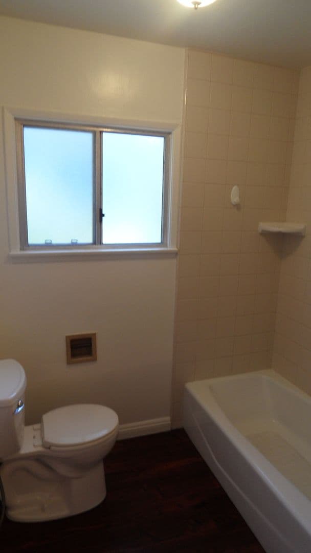 Orange House: 344 N. Shattuck Pl.