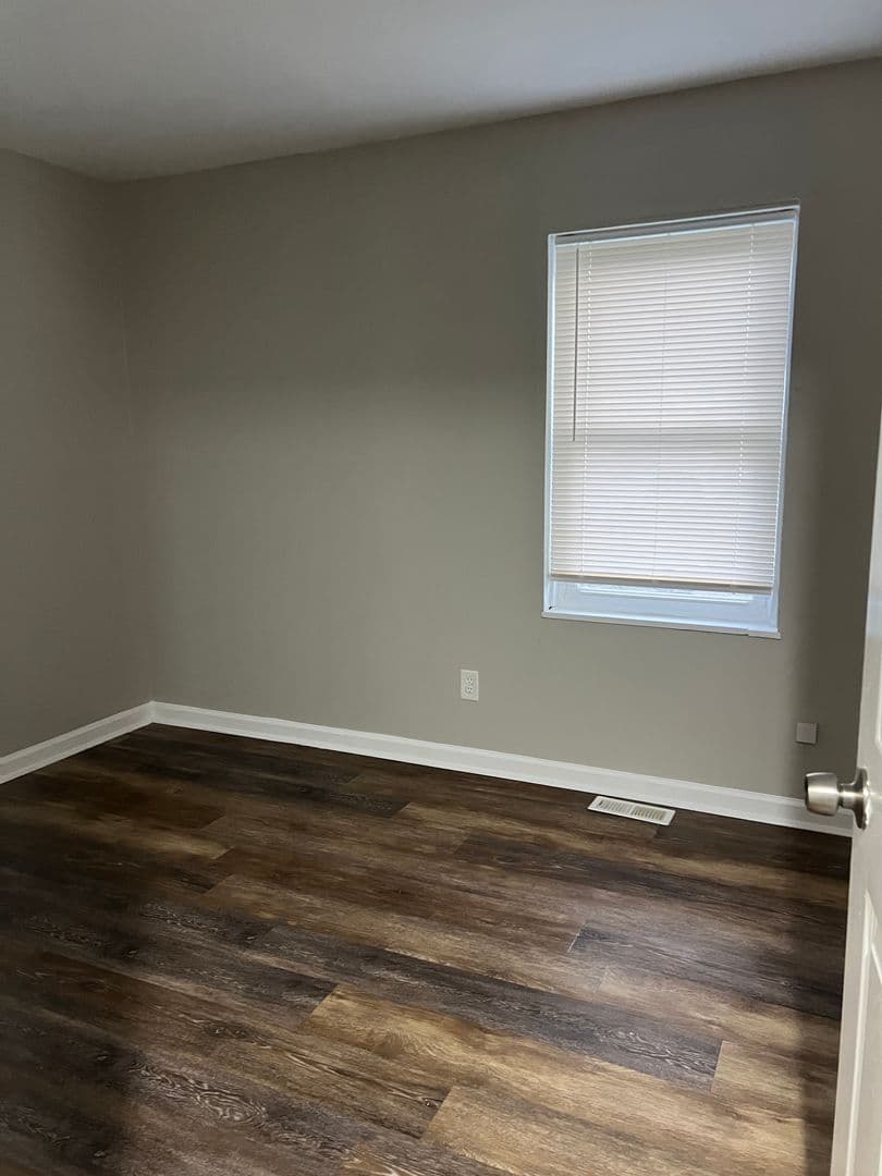 Indianapolis Apartment: 6059 Dickson Rd