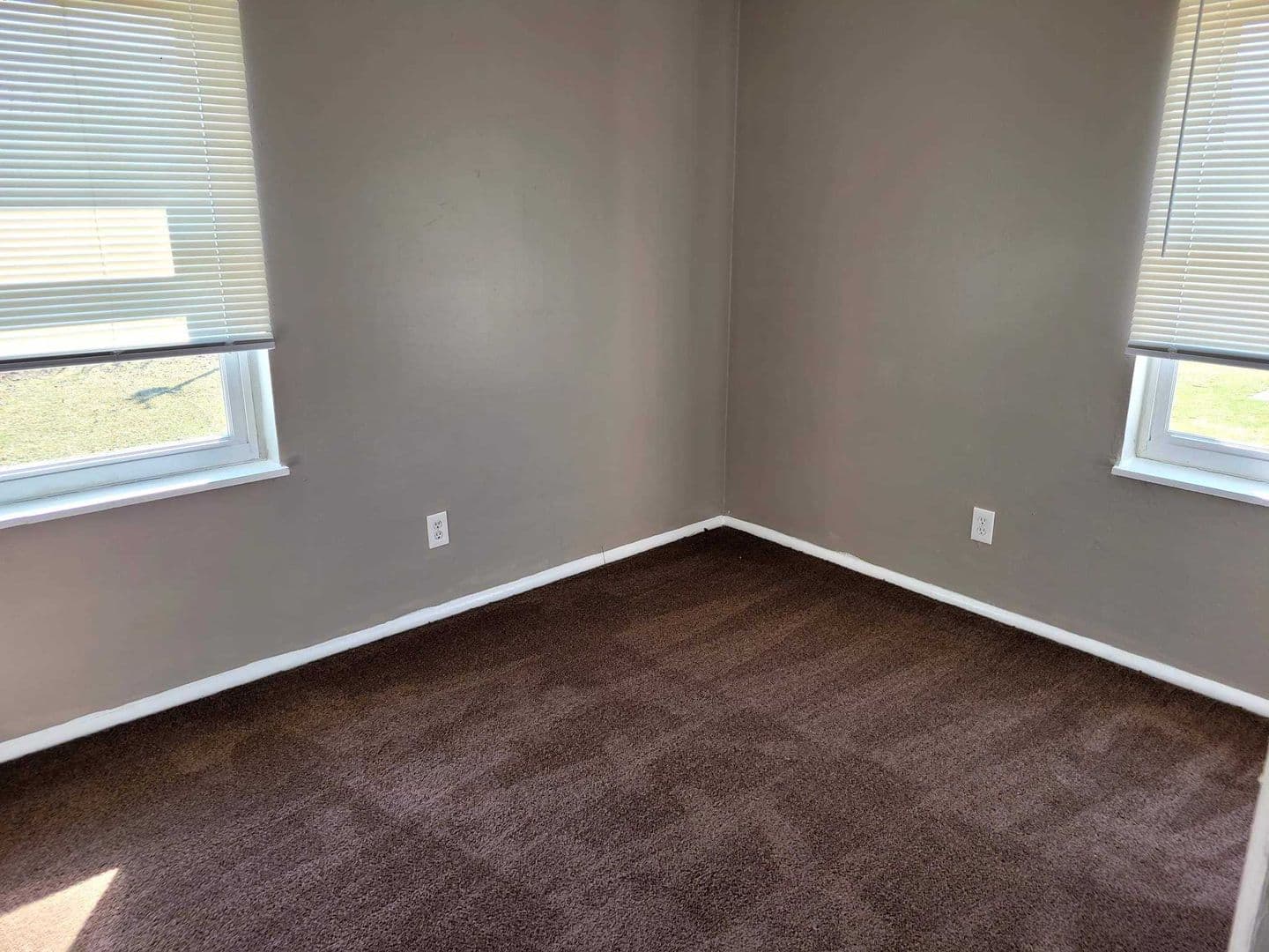 Indianapolis Apartment: 6059 Dickson Rd
