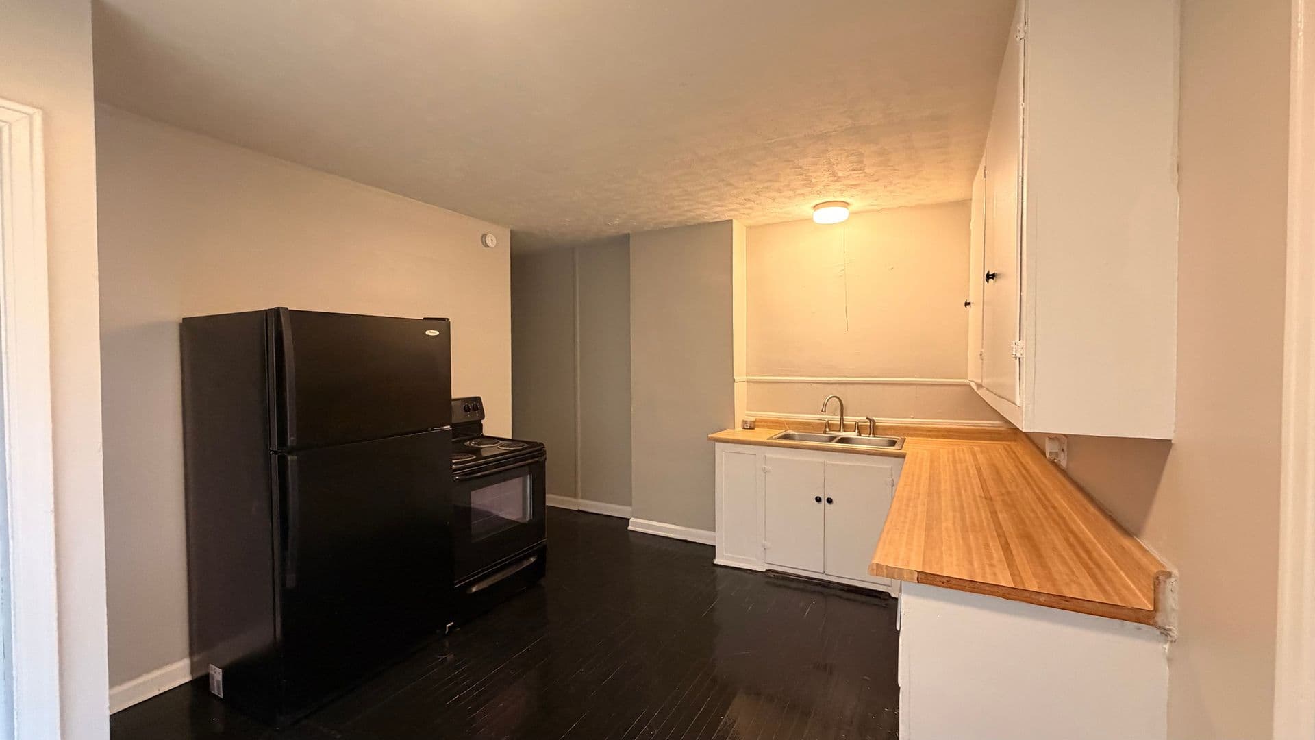 Indianapolis Apartment: 235 N Oakland Ave