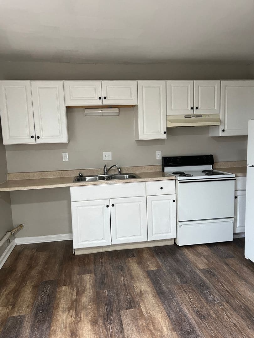 Indianapolis Apartment: 6059 Dickson Rd