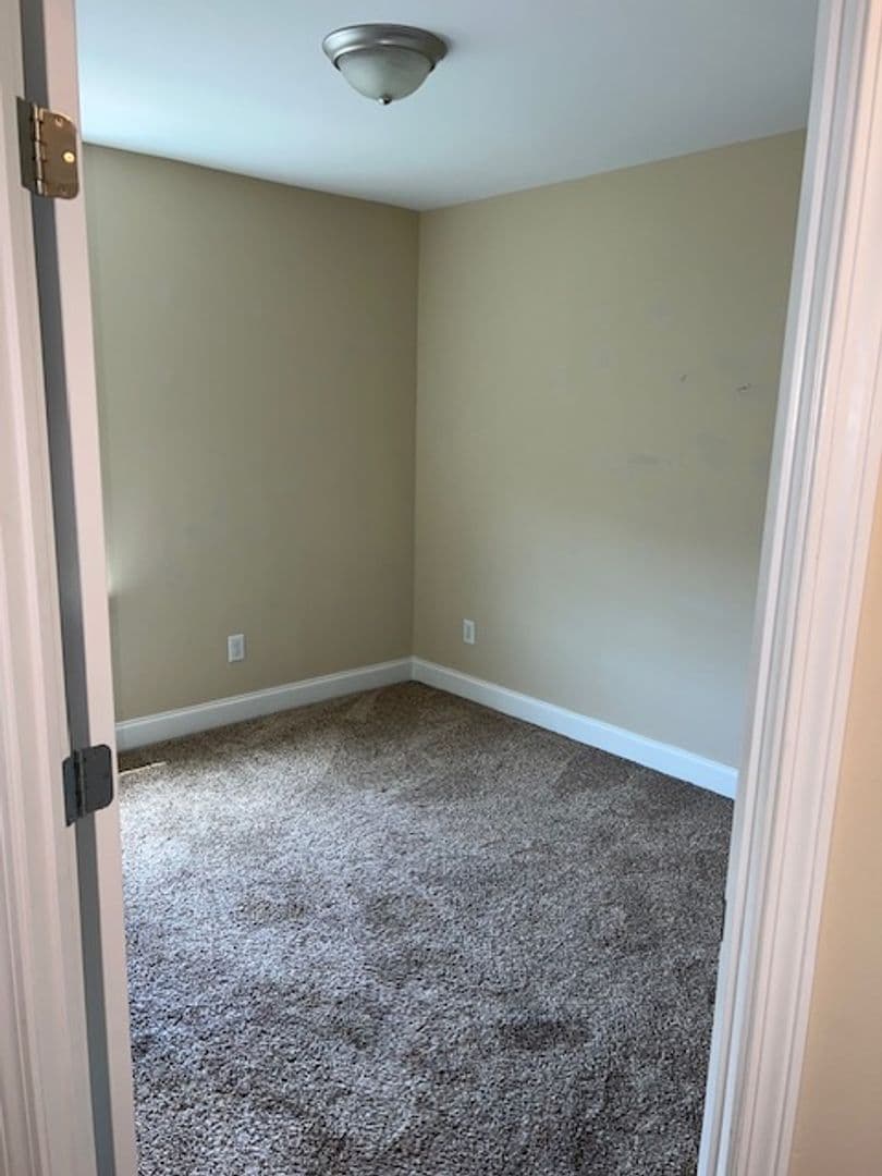 Nashville House: 8915 Sunnyfield Way