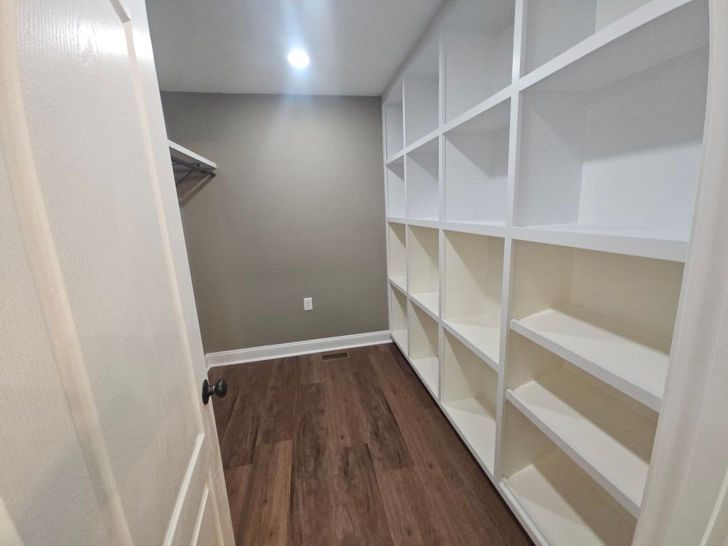 Villa Rica House: 2513 N Carroll Ct