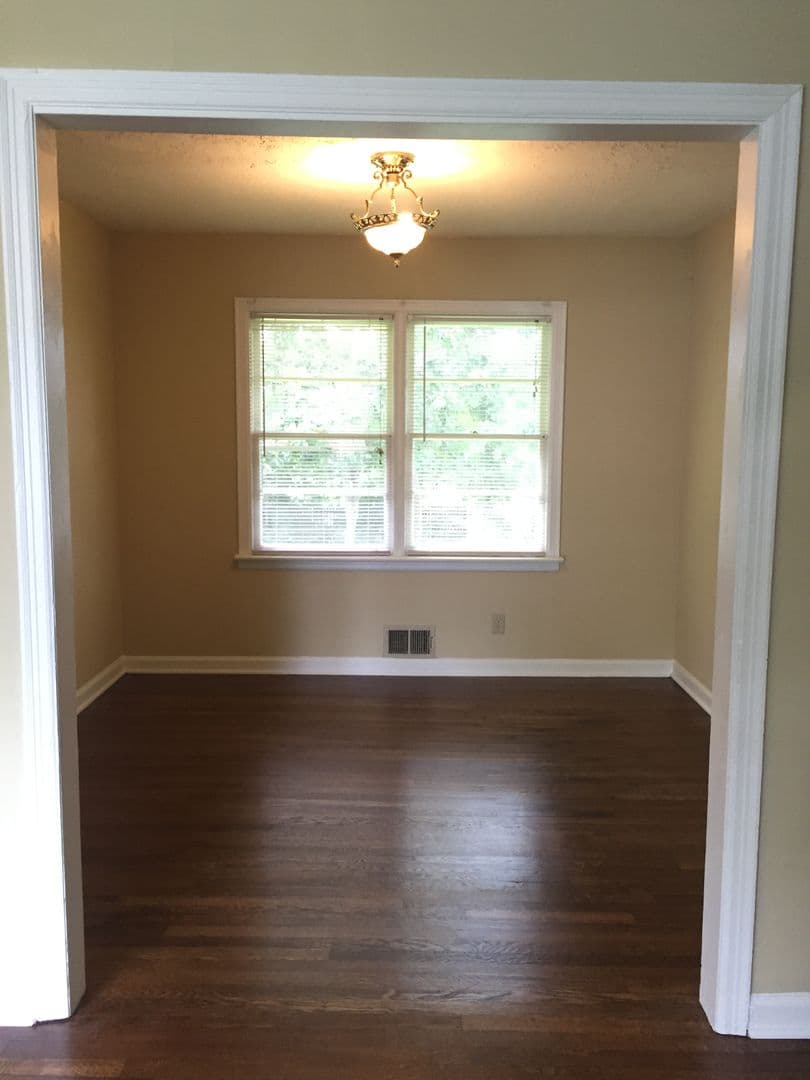 Smyrna House: 910 Cherokee Trail