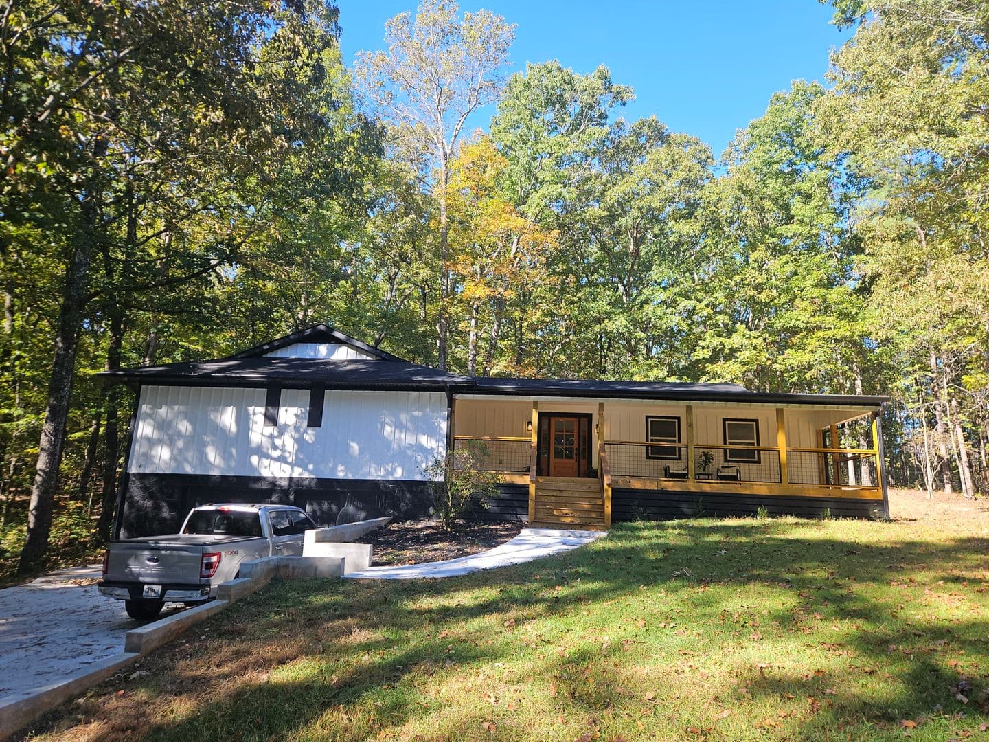 Villa Rica House: 2513 N Carroll Ct