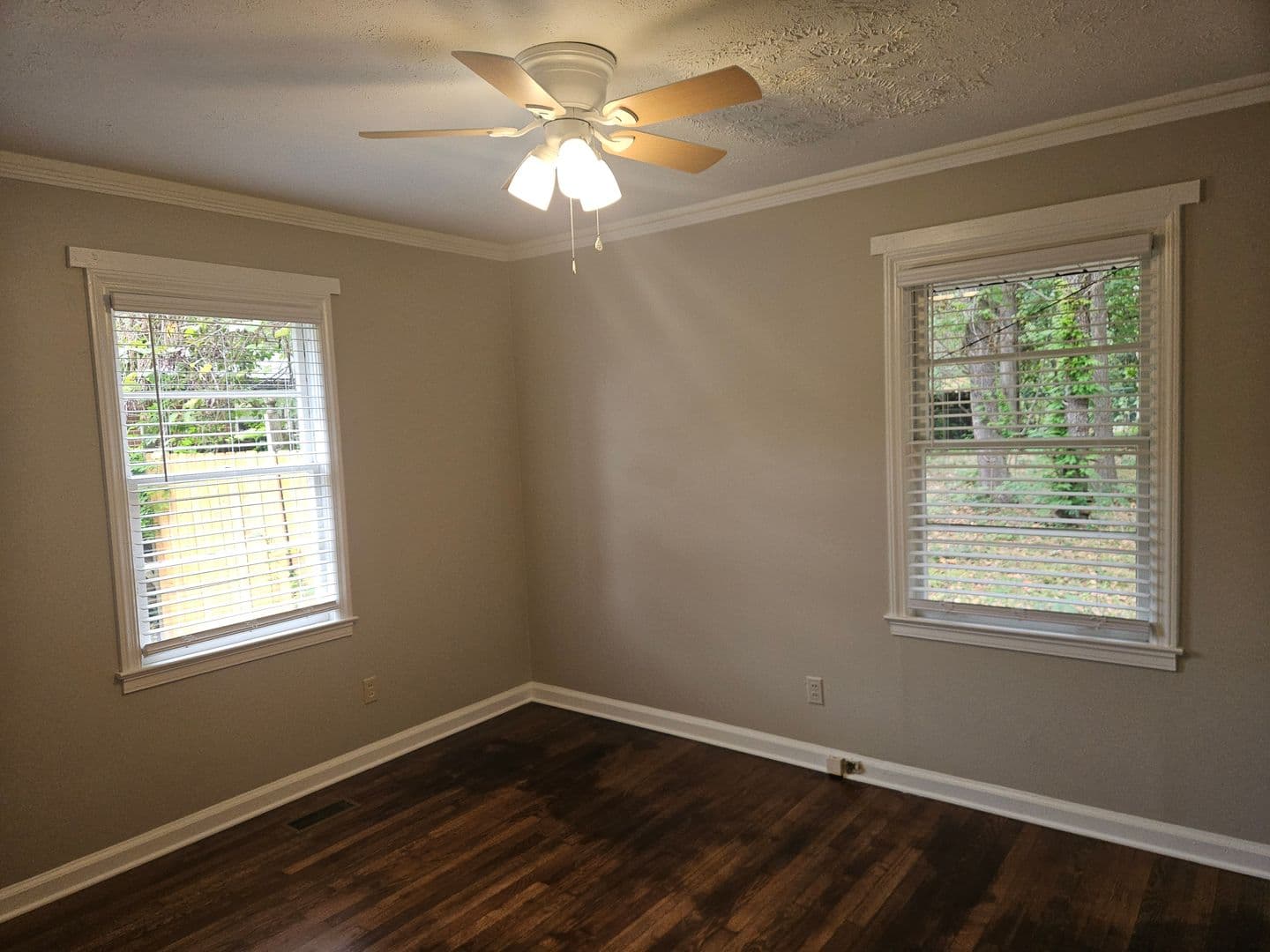 Smyrna House: 1151 Pinehurst Drive SE