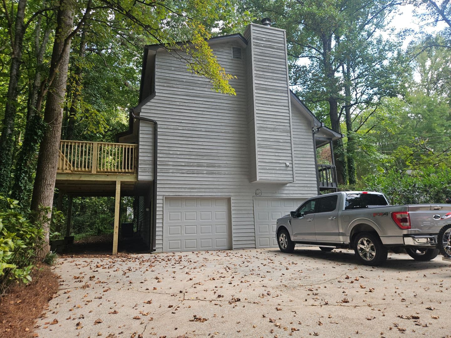 Dallas House: 520 Hardy Circle