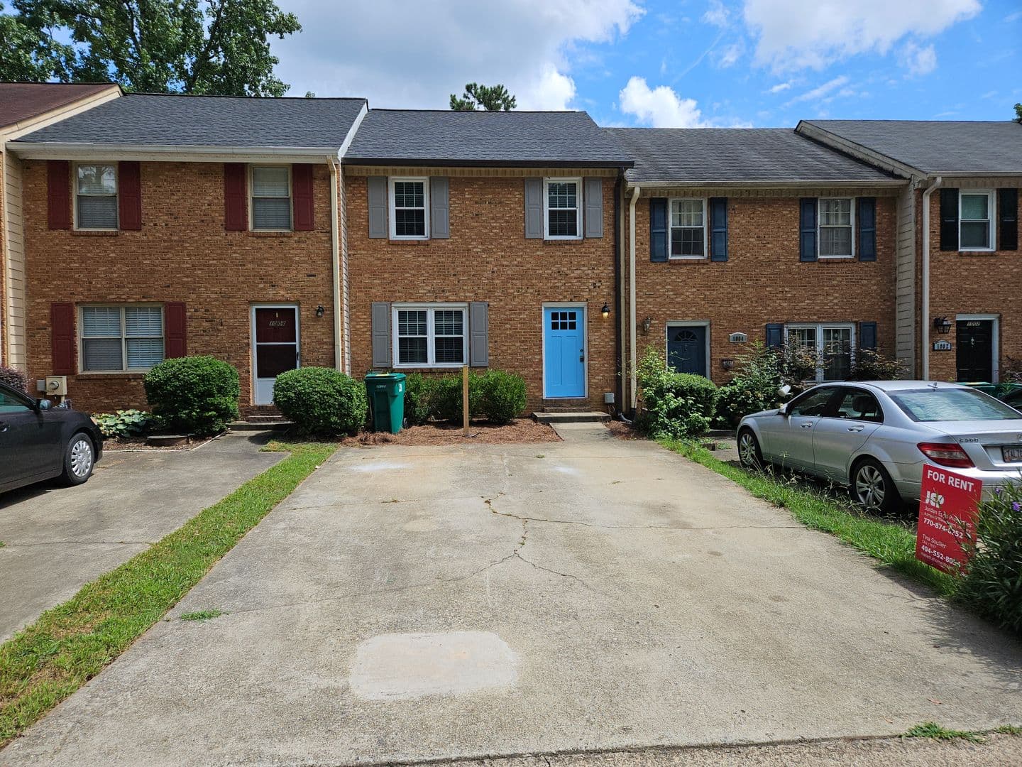 Smyrna Townhome: 1006 Westfield Trace
