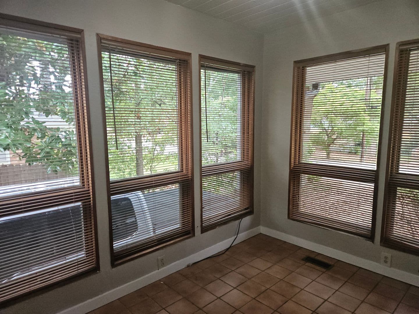 Smyrna House: 1151 Pinehurst Drive SE