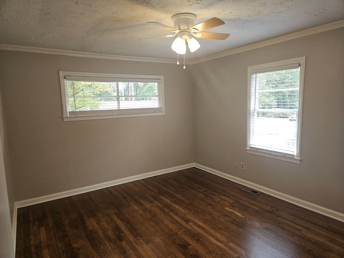 Smyrna House: 1151 Pinehurst Drive SE