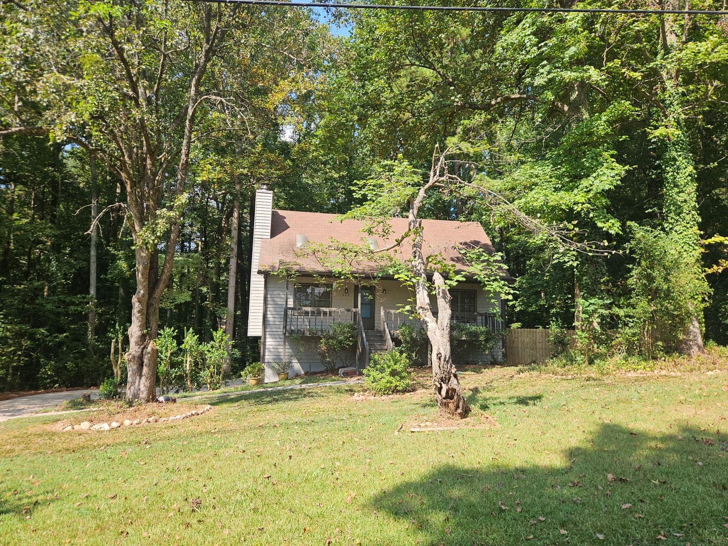 Dallas House: 520 Hardy Circle