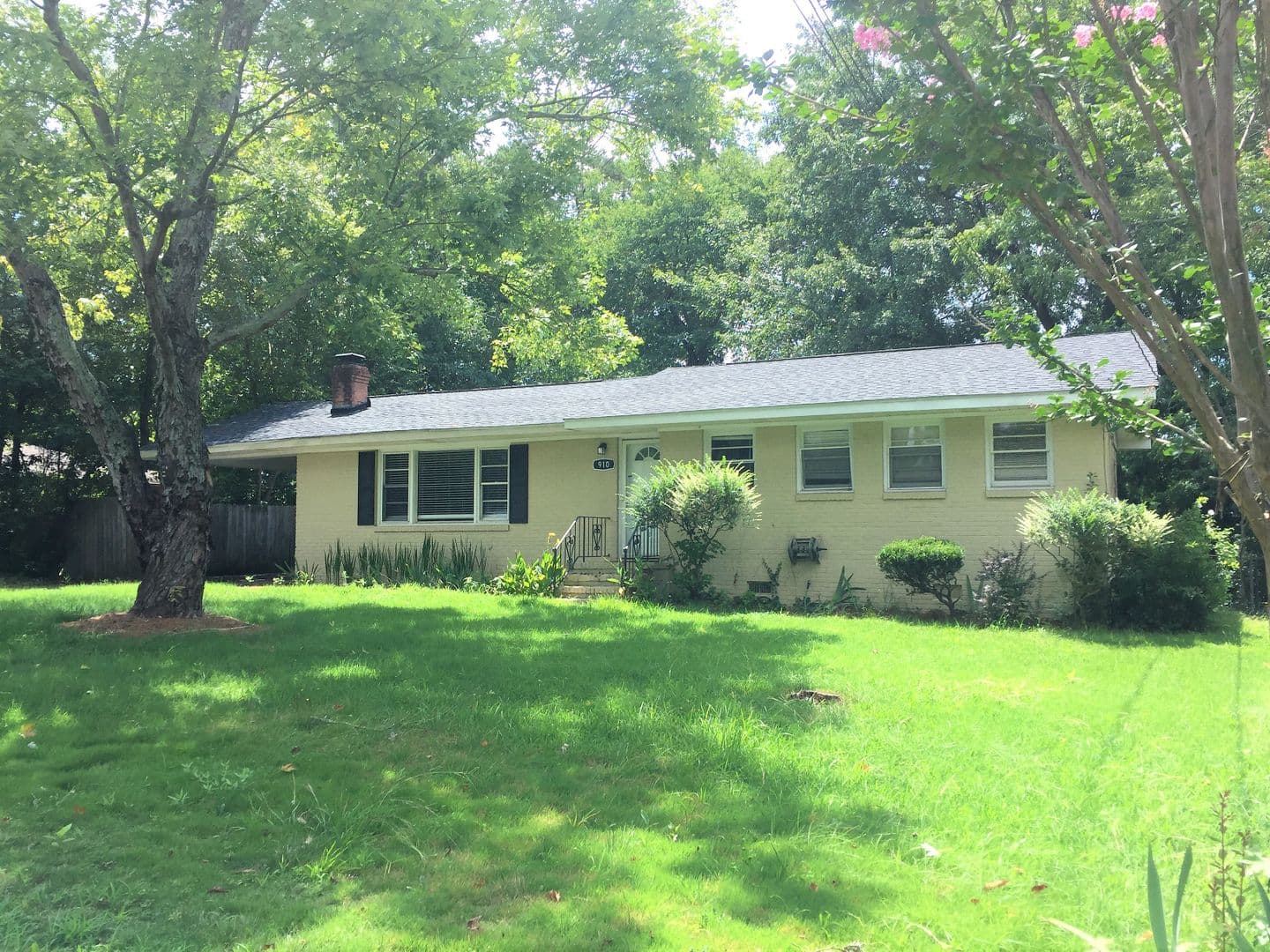 Smyrna House: 910 Cherokee Trail