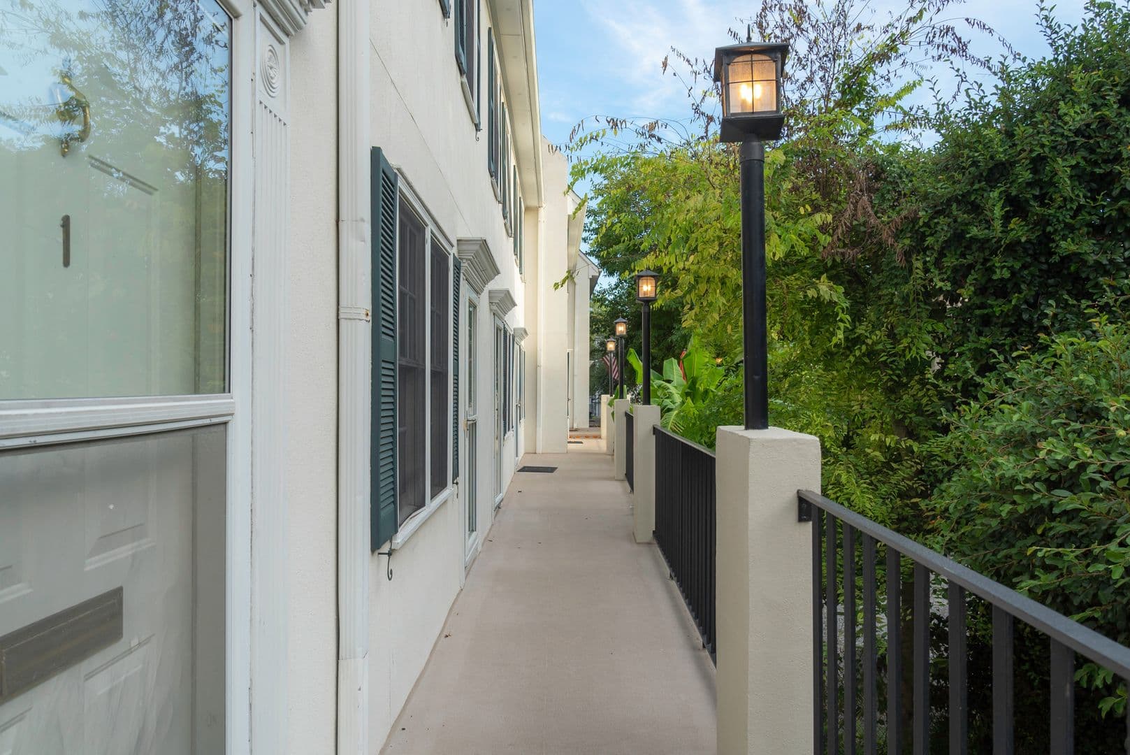 Charleston House: 15 Horlbeck Alley