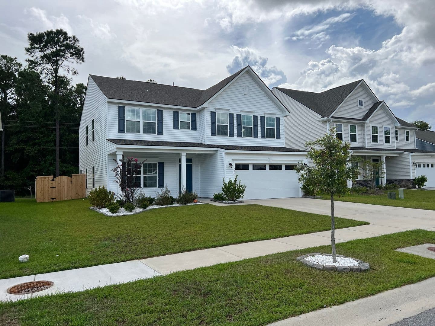 Wando House: 125 Country Oaks Lane