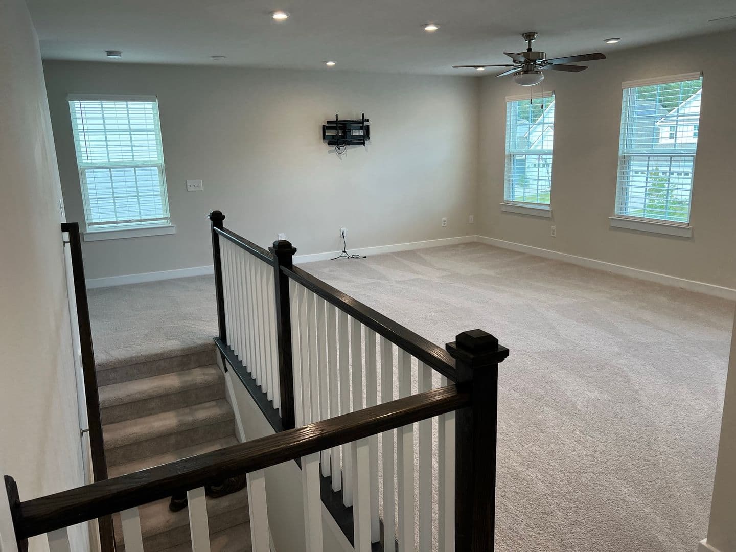 Wando House: 125 Country Oaks Lane