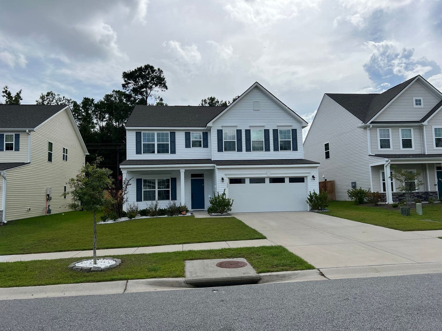 Wando House: 125 Country Oaks Lane
