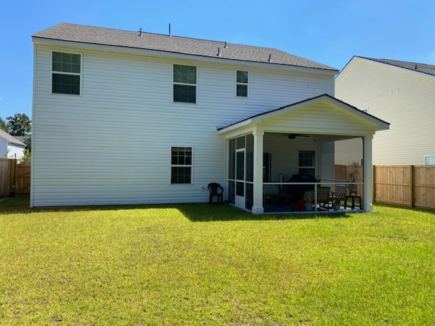 Wando House: 125 Country Oaks Lane