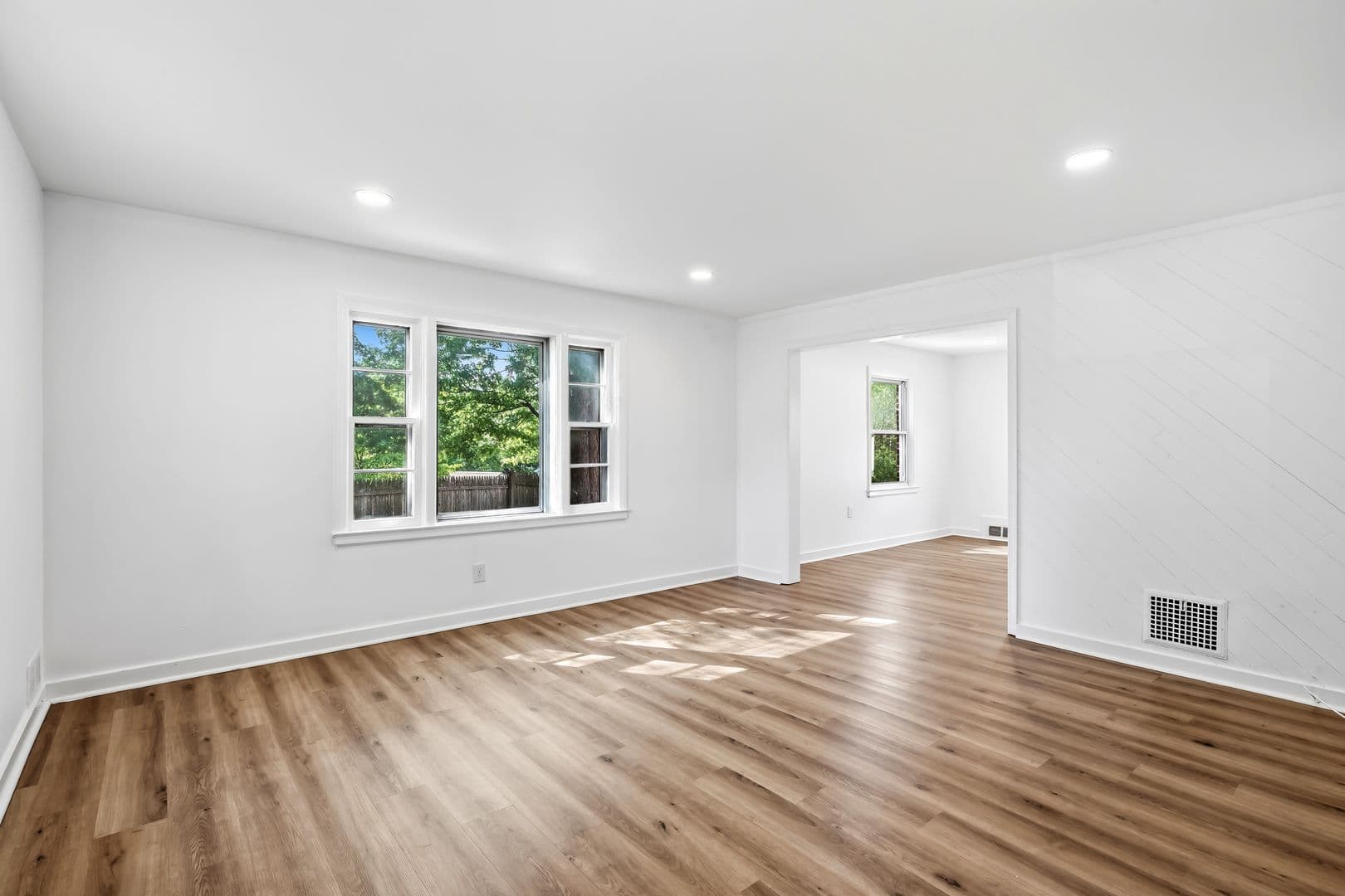 Allentown House: 519 Vine St