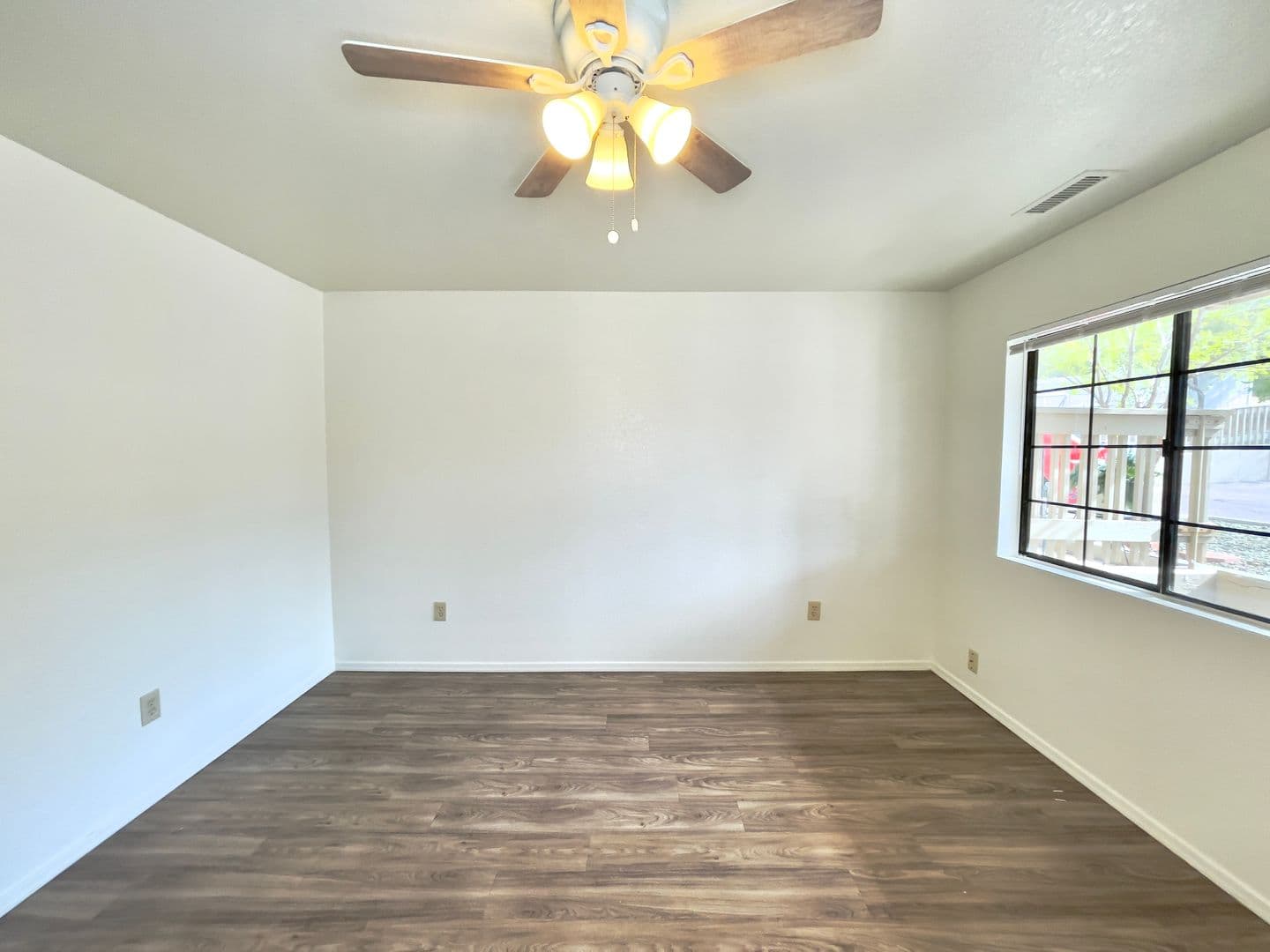 Prescott Apartment: 1004 E Goodwin St