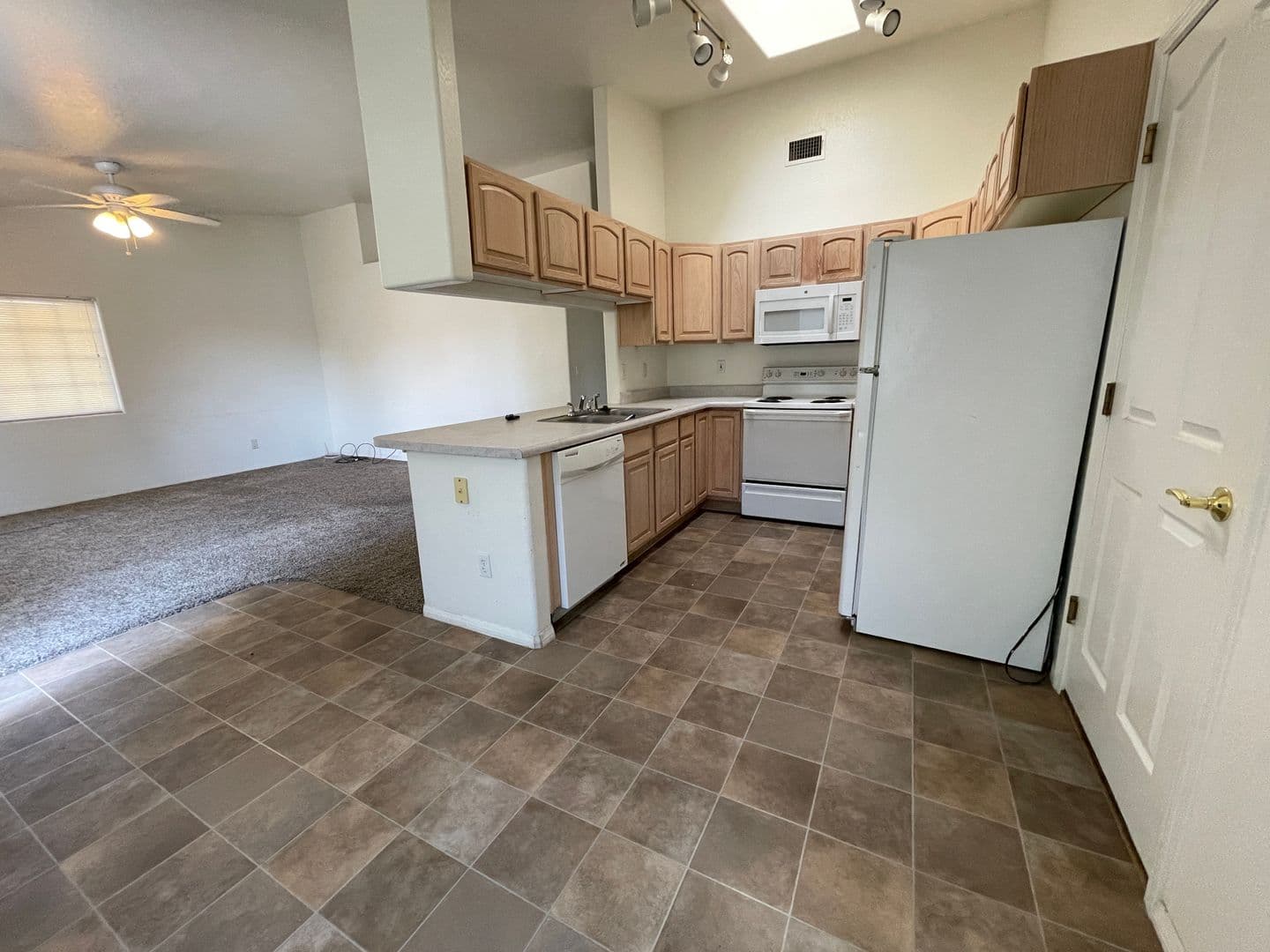Prescott Valley Apartment: 7020 E Pueblo Ave