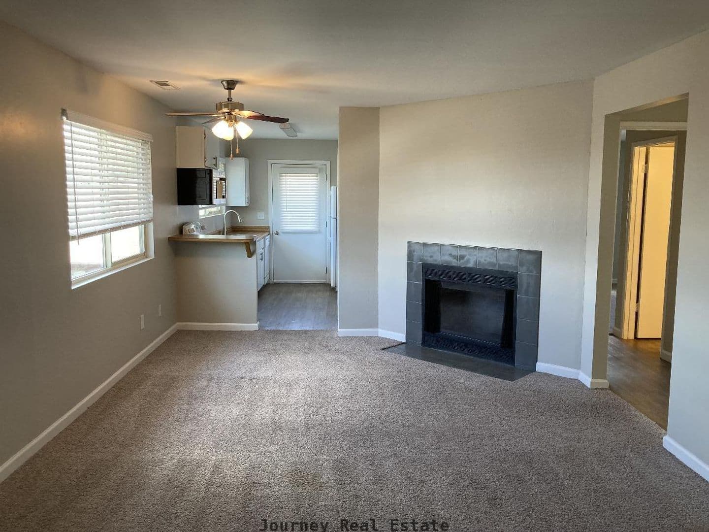 Prescott Apartment: 337 Robinson Dr