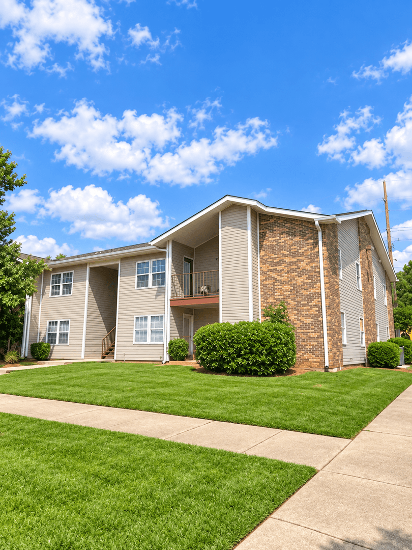 Madison Apartment: 5142 Wall Triana Hwy