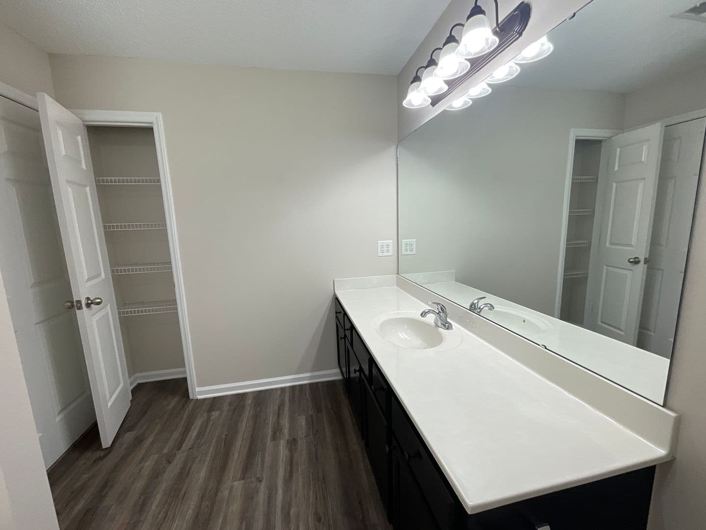 Greenville Apartment: 2707 Meridian Drive