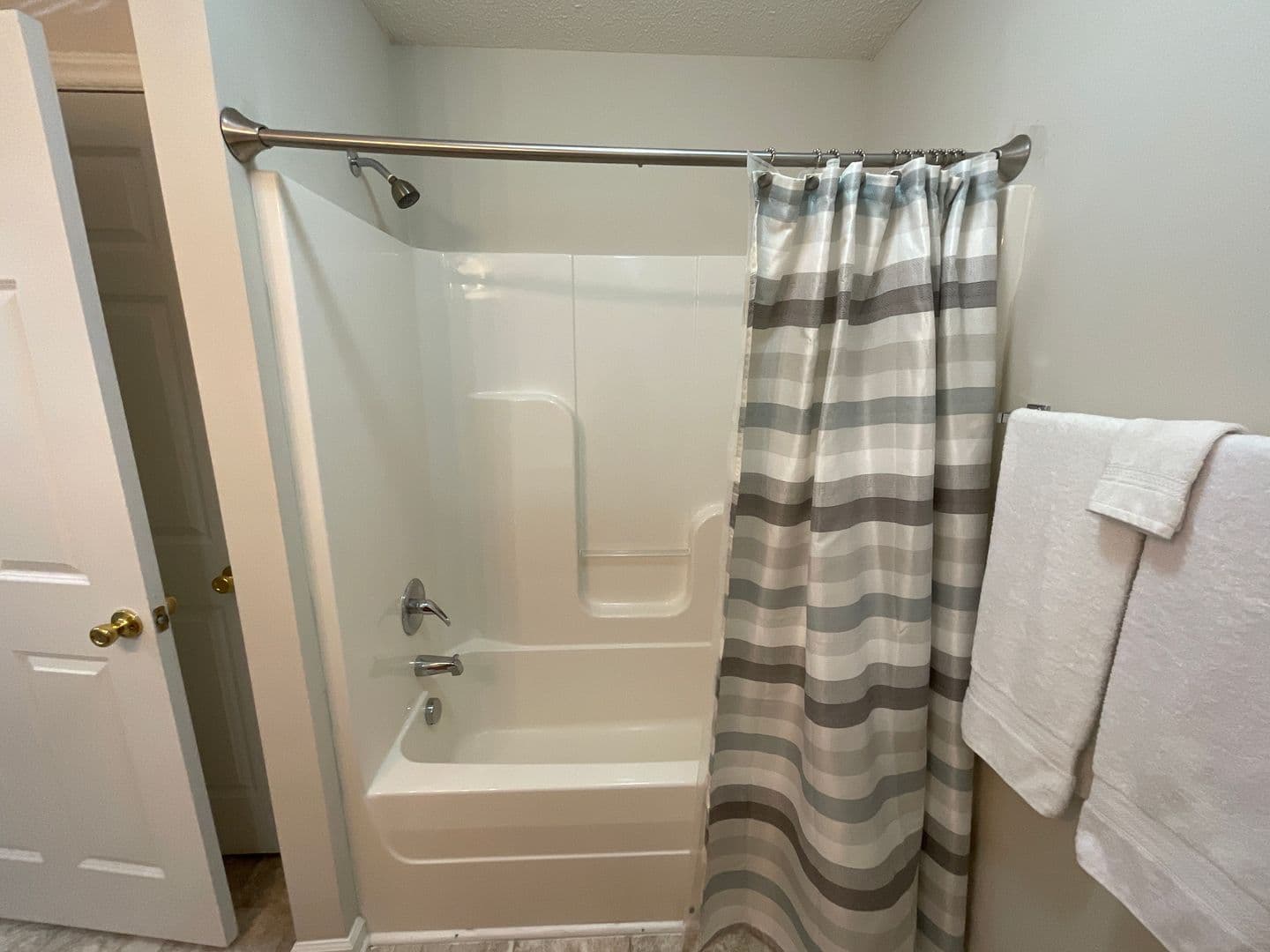 Greenville Apartment: 2707 Meridian Drive