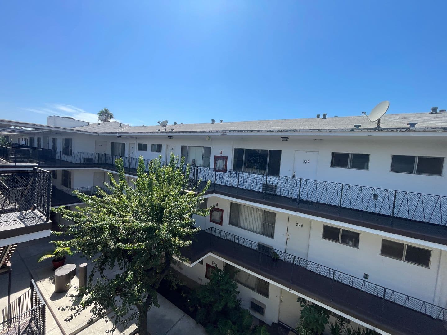 Glendale Apartment: 365 W. Doran St.