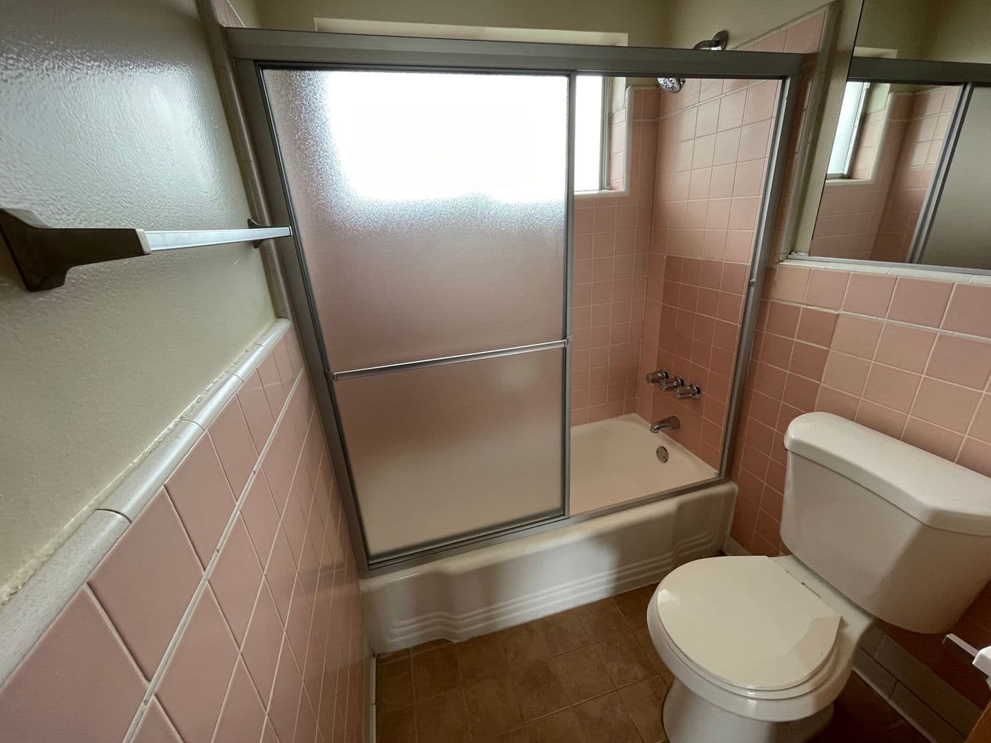 Glendale Apartment: 365 W. Doran St.