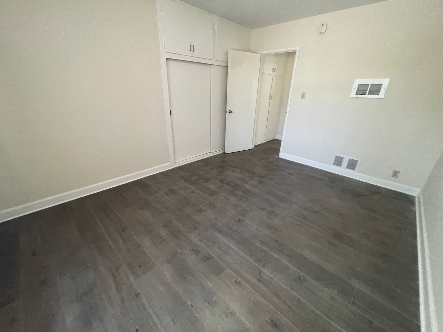 Glendale Apartment: 1114 E. Wilson Ave.