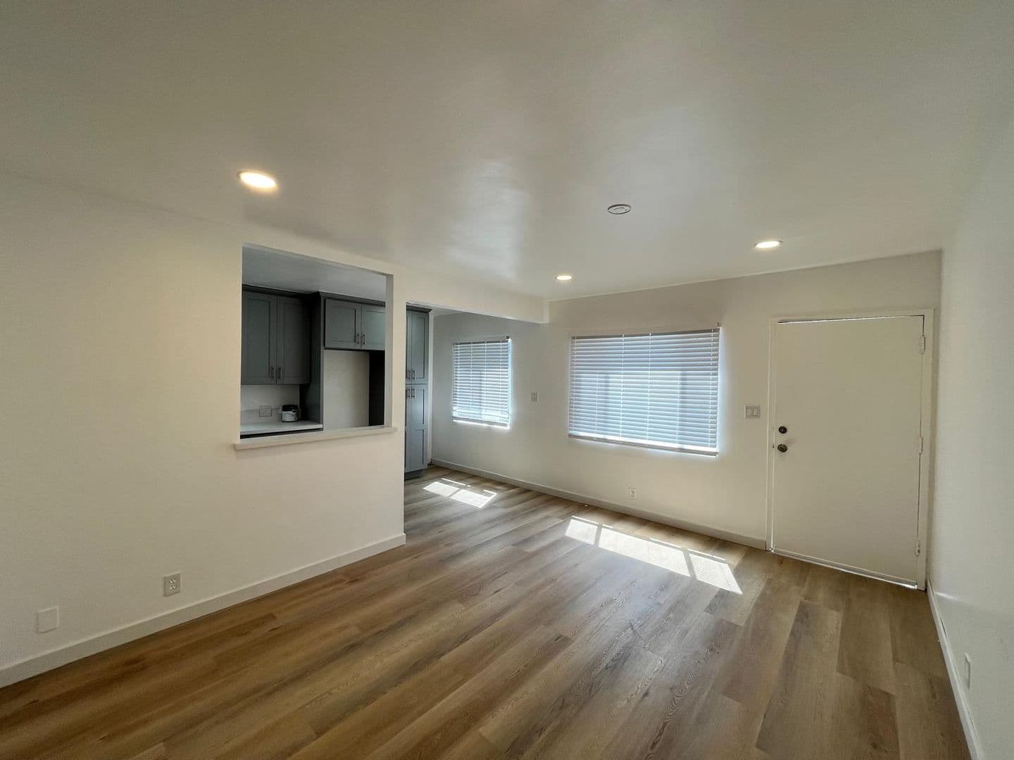 Glendale Apartment: 1038 Sonora Ave