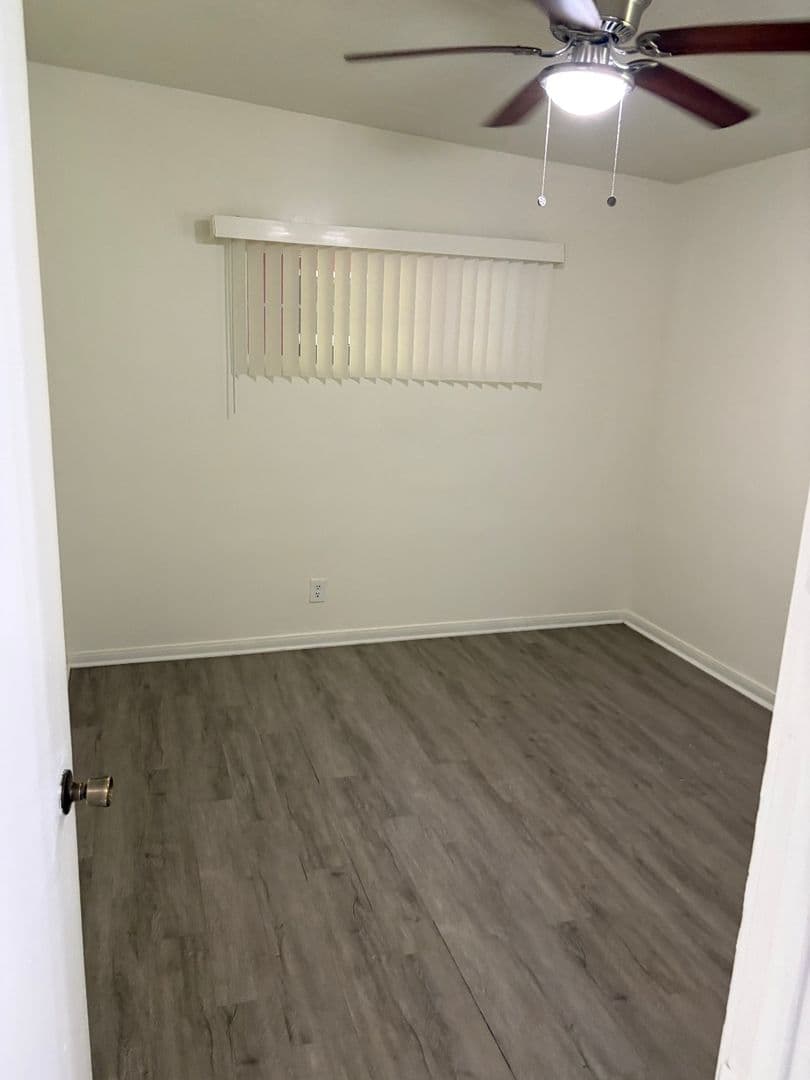 Palm Springs Apartment: 1905 East Tahquitz Canyon Way