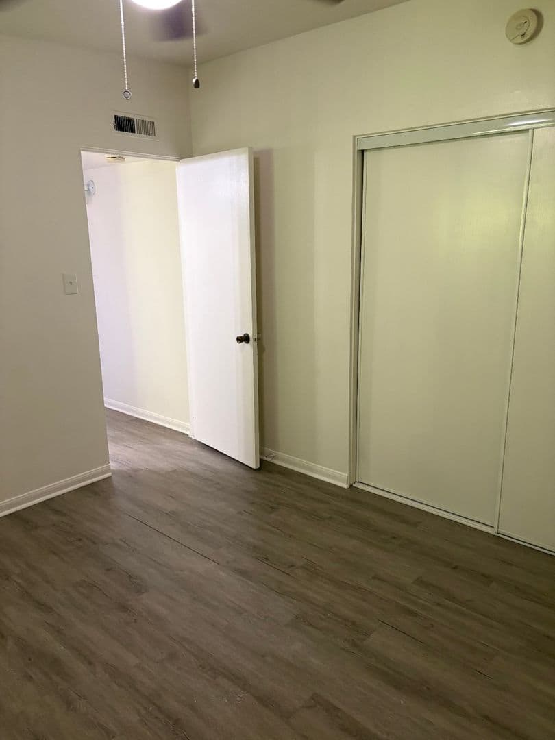 Palm Springs Apartment: 1905 East Tahquitz Canyon Way