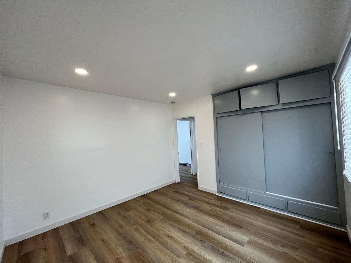 Glendale Apartment: 1038 Sonora Ave
