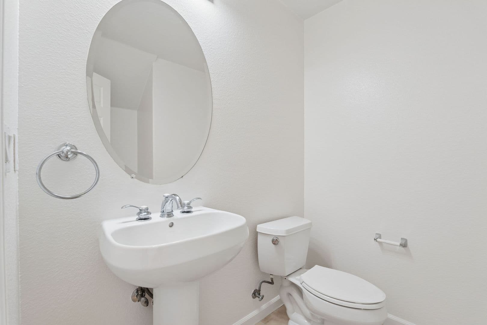 Oakland House: 672 Via Rialto