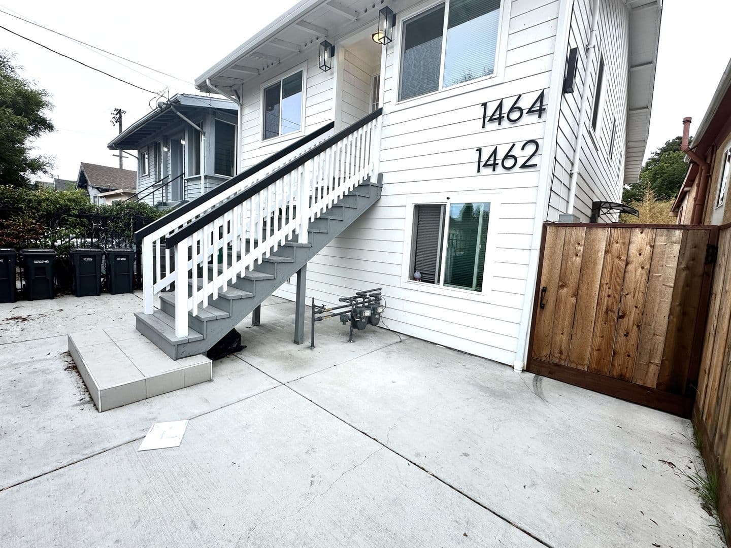 Oakland Apartment: 1464 55th Avenue