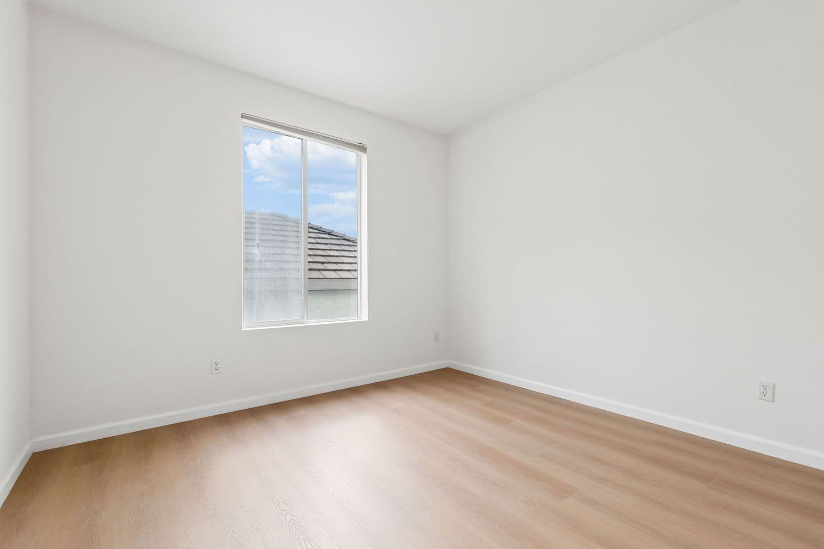 Oakland House: 672 Via Rialto