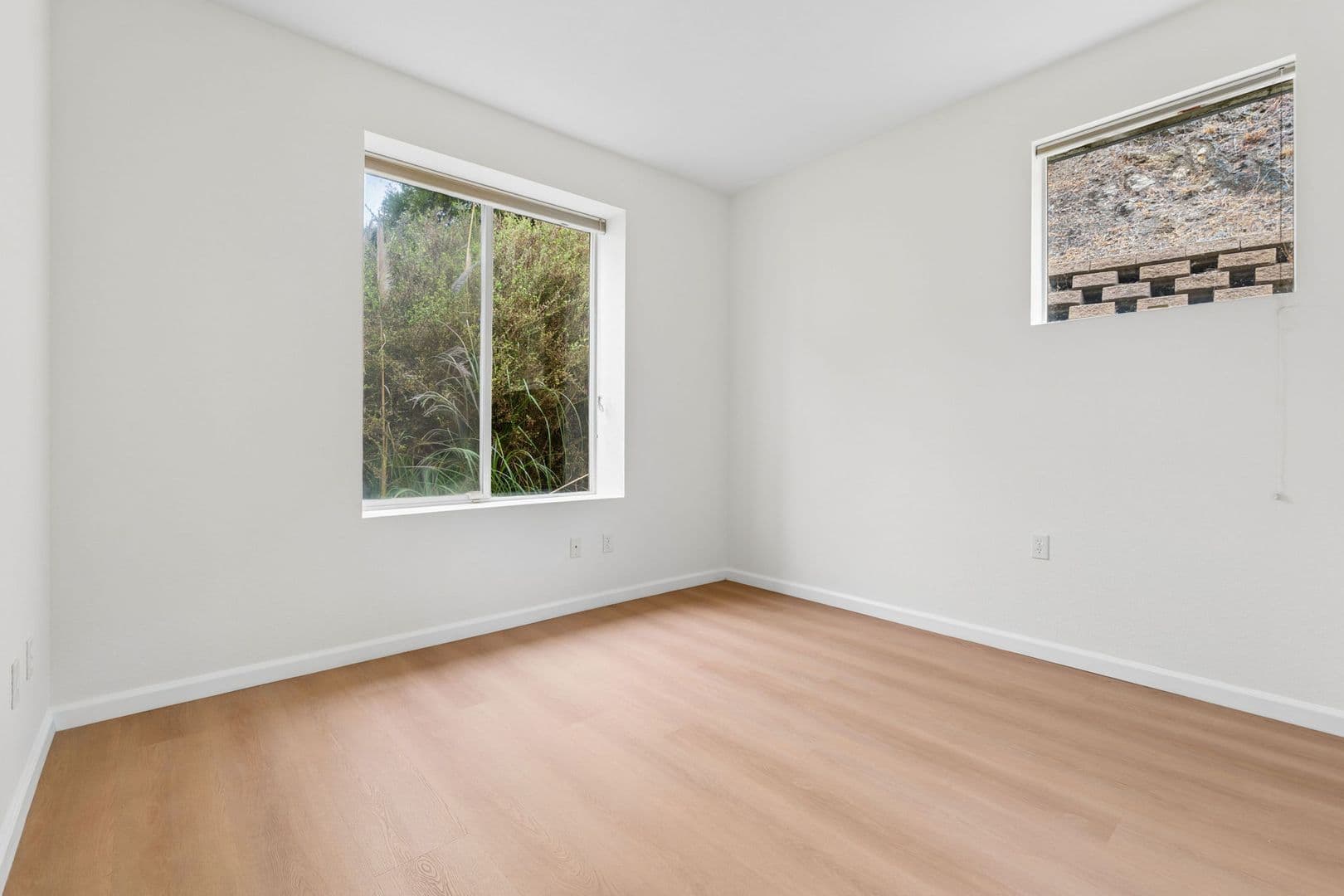 Oakland House: 672 Via Rialto