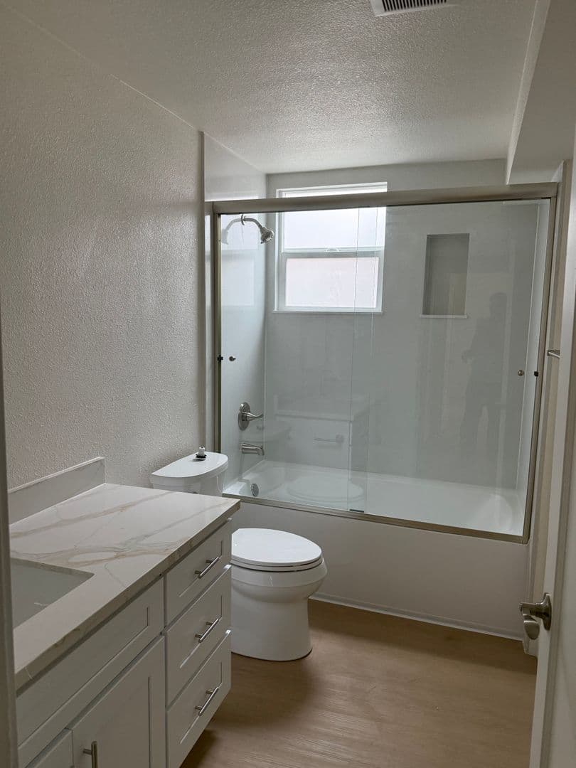 Alameda Apartment: 1100 Park Ave
