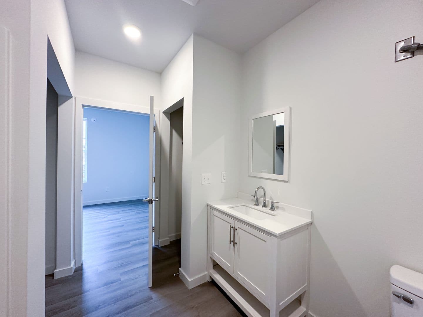 Clarksville Apartment: 518 Madison St