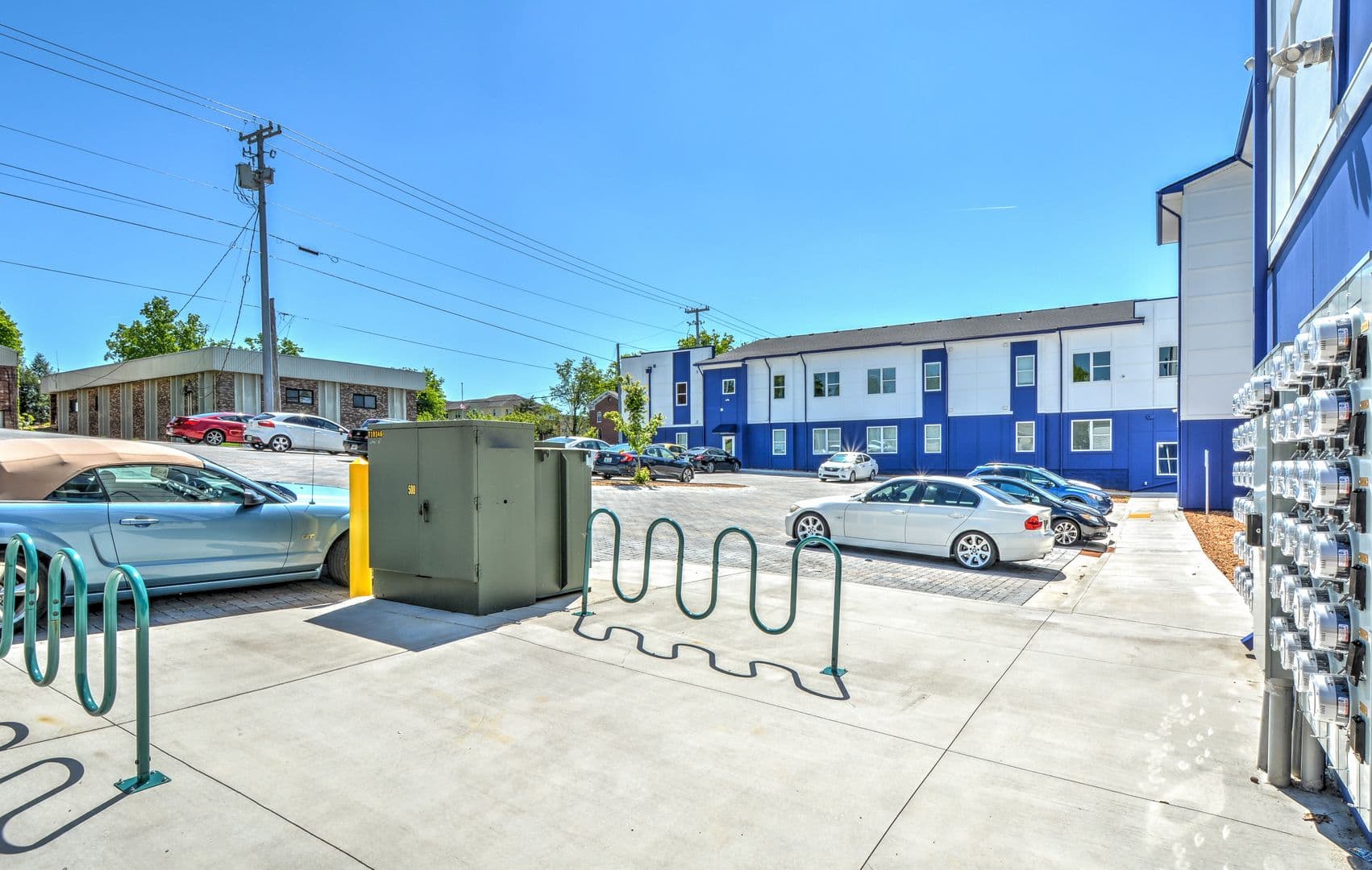 Clarksville Apartment: 712 Main St