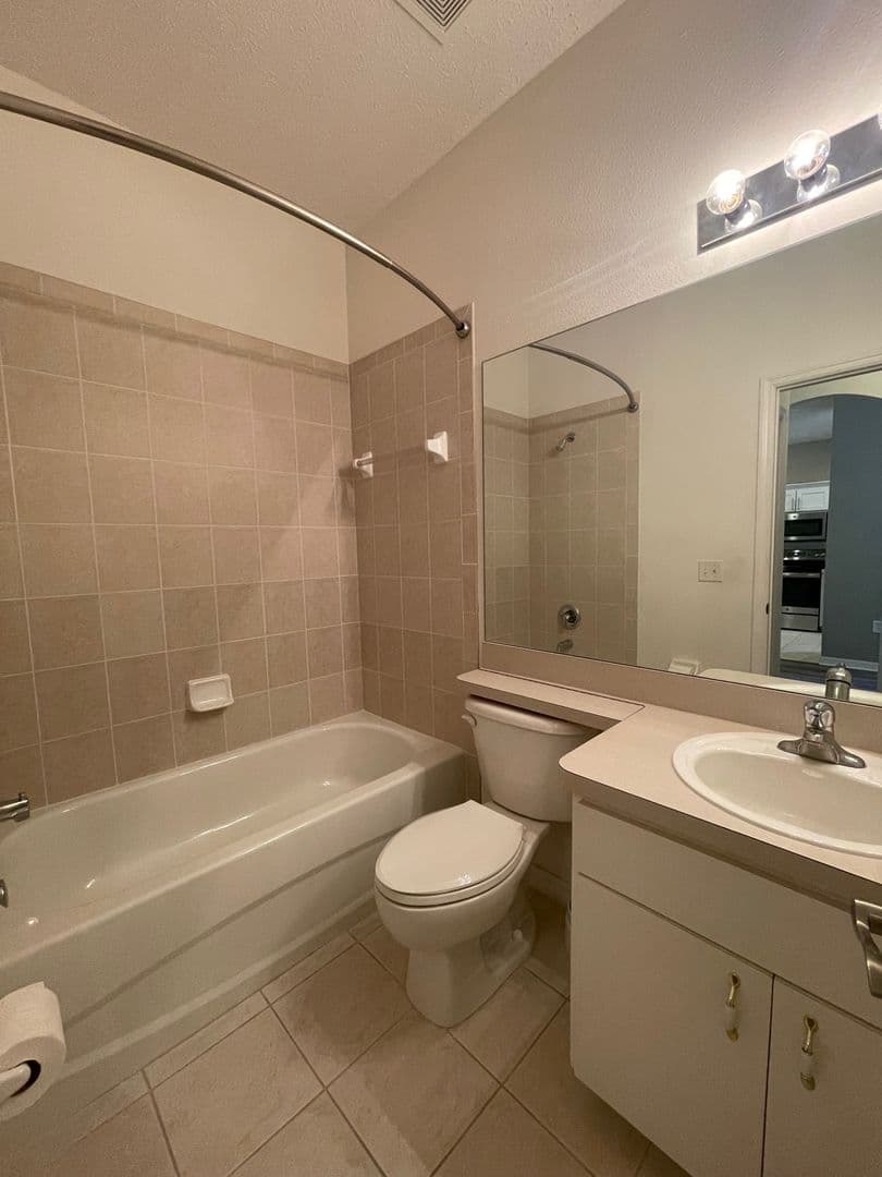 Hudson House: 12509 Cavalier Ct