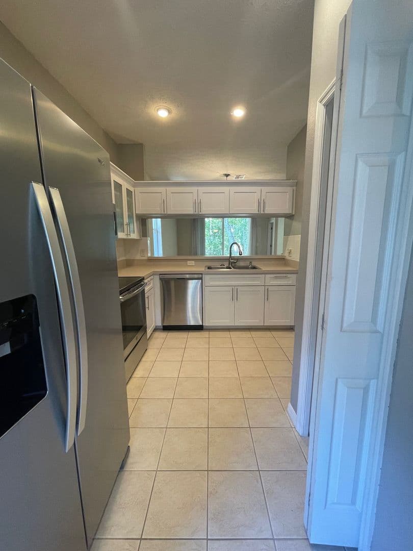 Hudson House: 12509 Cavalier Ct