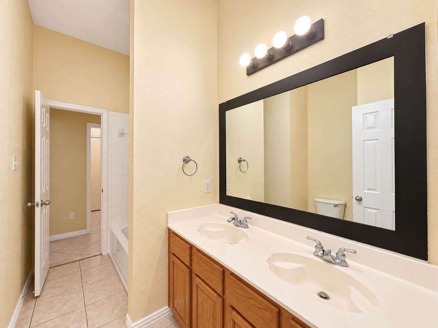 Fort Worth House: 4625 Marguerite Lane