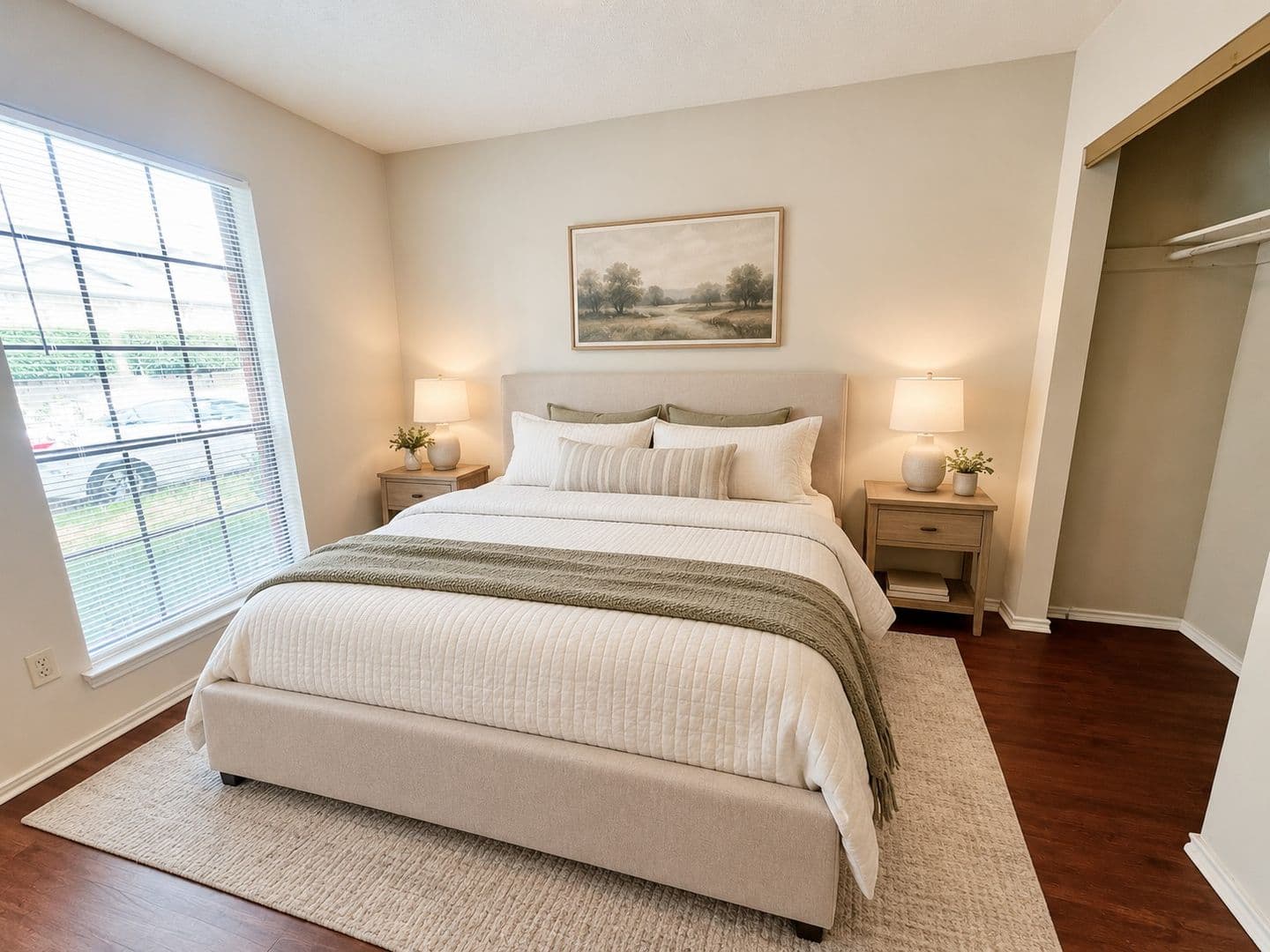 Arlington House: 5531 Whisper Glen Drive