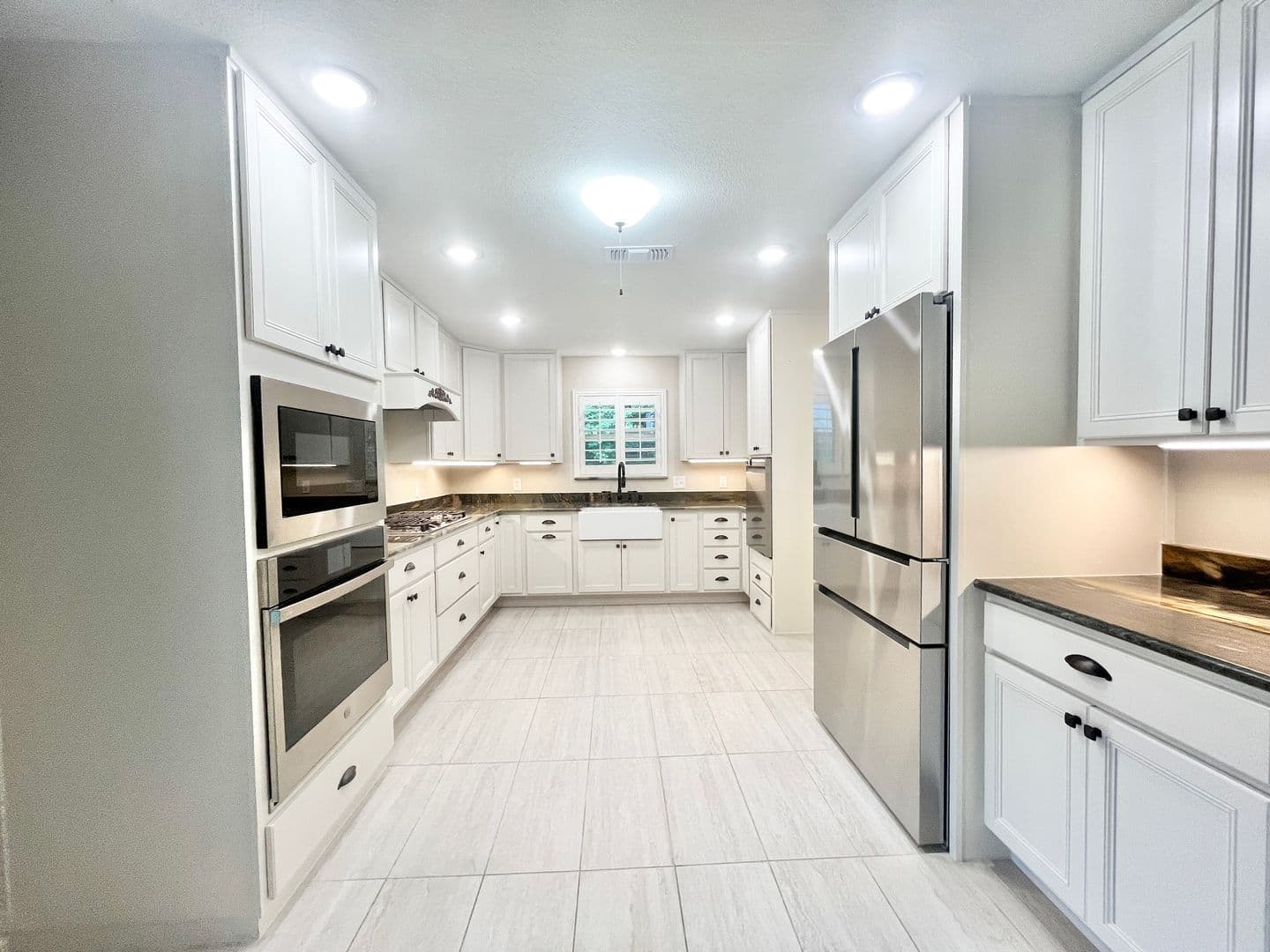 Irving House: 313 Santa Clara Street