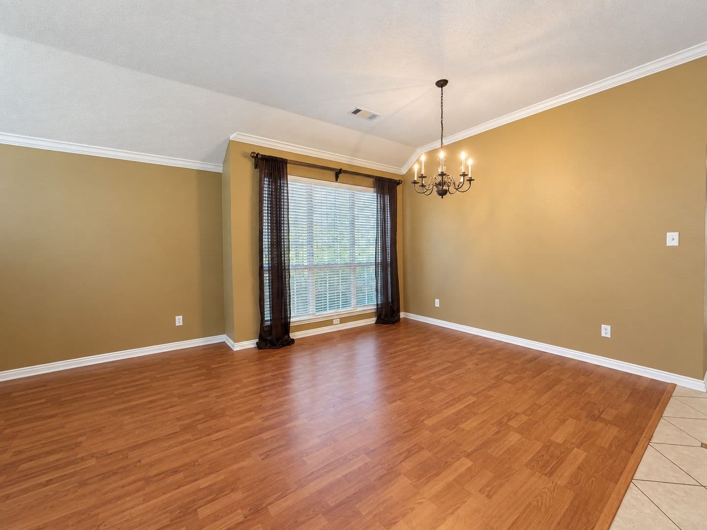 Fort Worth House: 4625 Marguerite Lane