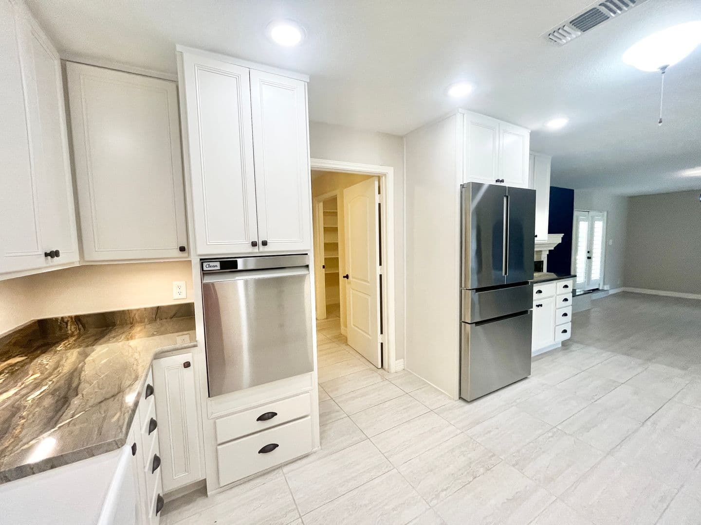Irving House: 313 Santa Clara Street