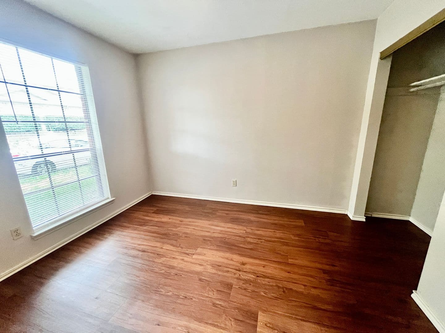 Arlington House: 5531 Whisper Glen Drive
